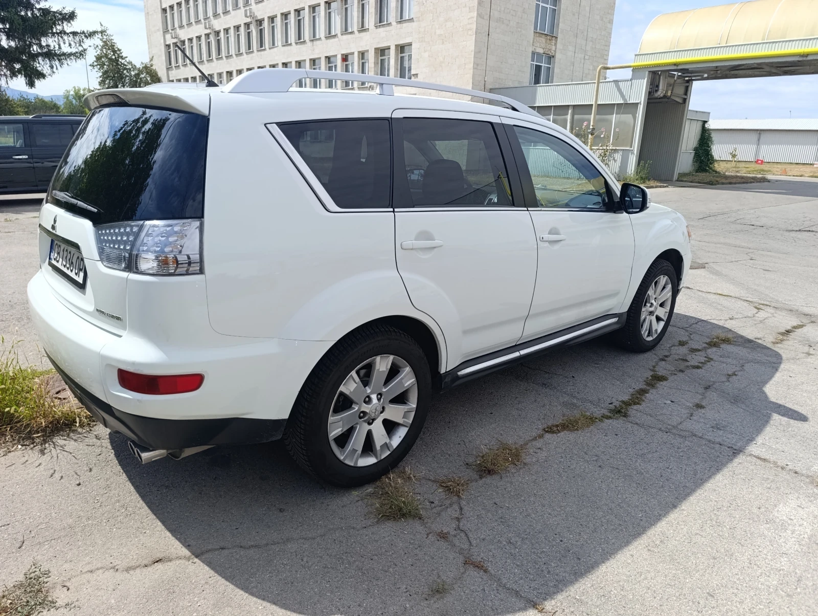 Mitsubishi Outlander 2.2 156 к.с, снимка 7 - Автомобили и джипове - 56221145