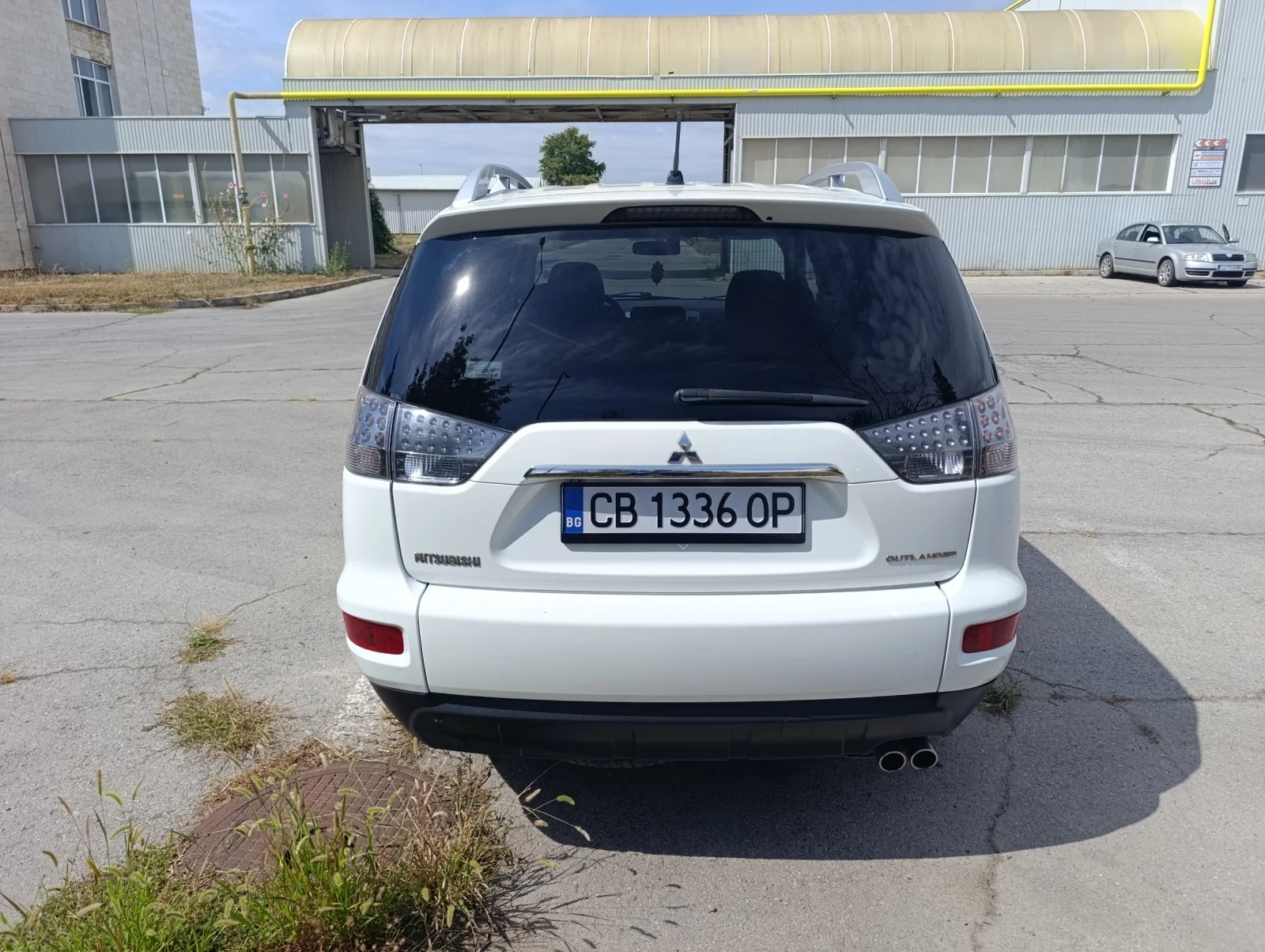 Mitsubishi Outlander 2.2 156 к.с, снимка 6 - Автомобили и джипове - 56221145