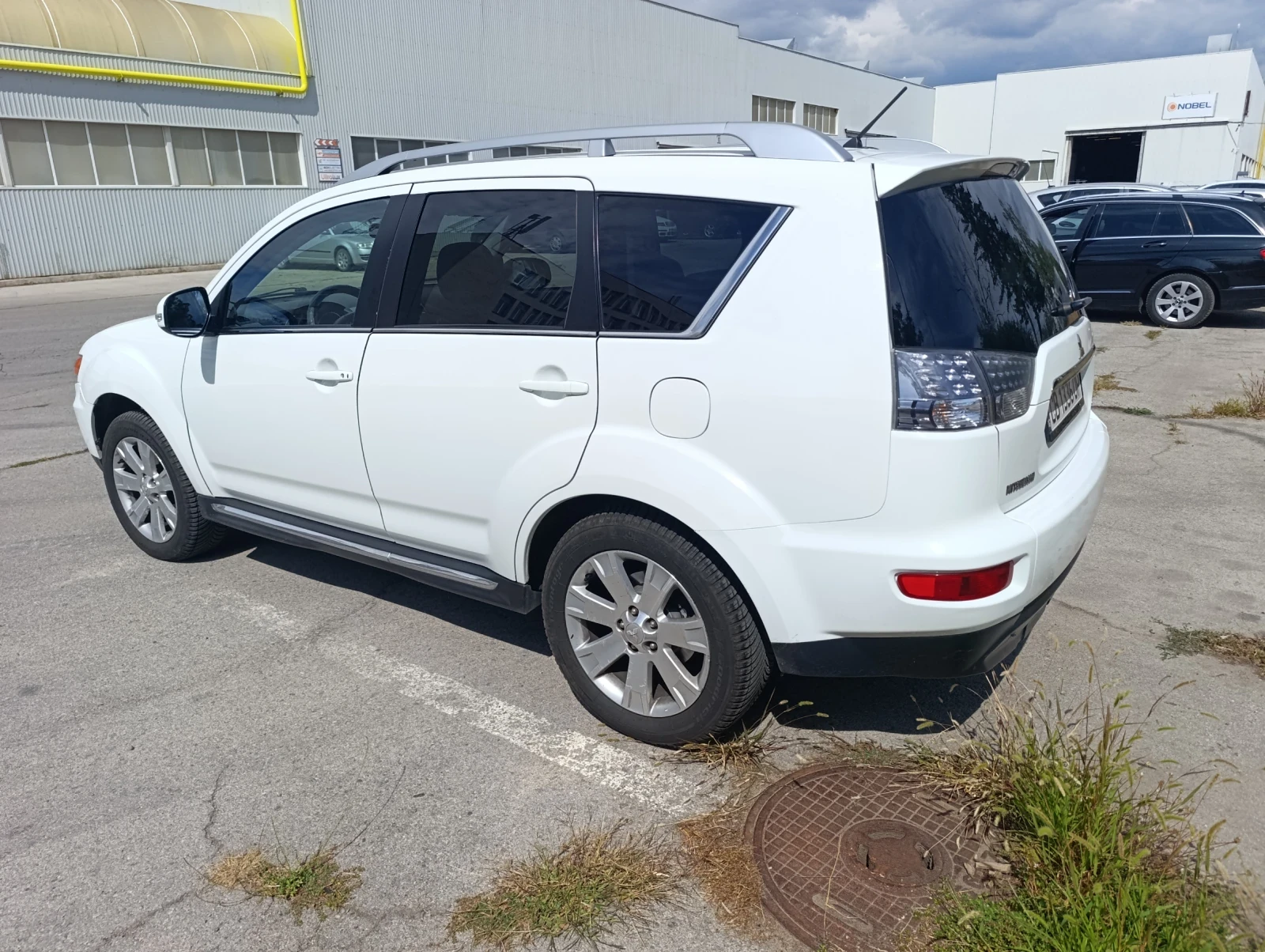 Mitsubishi Outlander 2.2 156 к.с, снимка 5 - Автомобили и джипове - 56221145