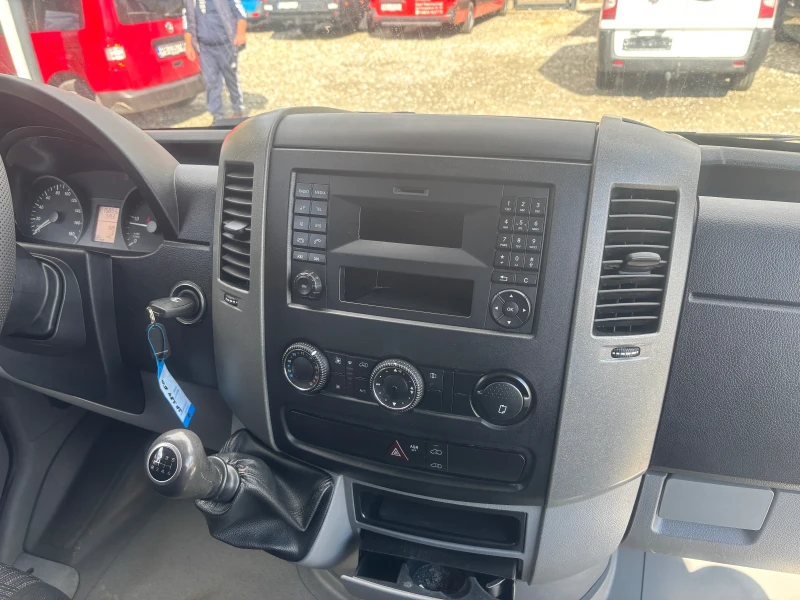 Mercedes-Benz Sprinter 316 CDI КЛИМА АВТОПИЛОТ, снимка 9 - Бусове и автобуси - 52027362