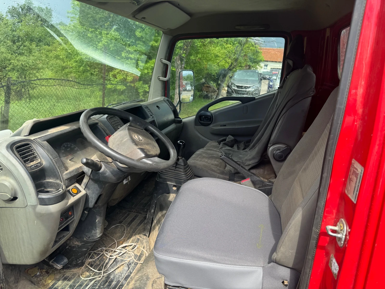 Nissan Capstar 2.5DCI 35-13 - изображение 7
