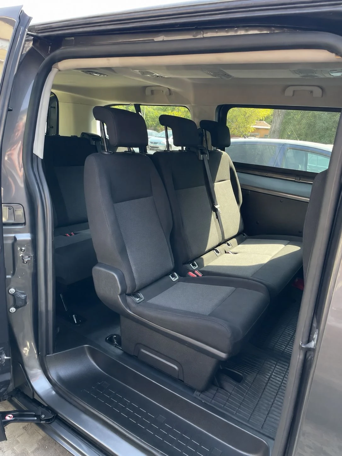 Opel Vivaro 8+ 1, снимка 9 - Бусове и автобуси - 55549832