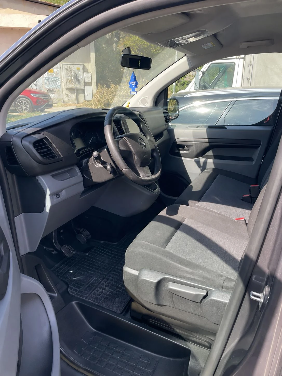 Opel Vivaro 8+ 1, снимка 6 - Бусове и автобуси - 55549832