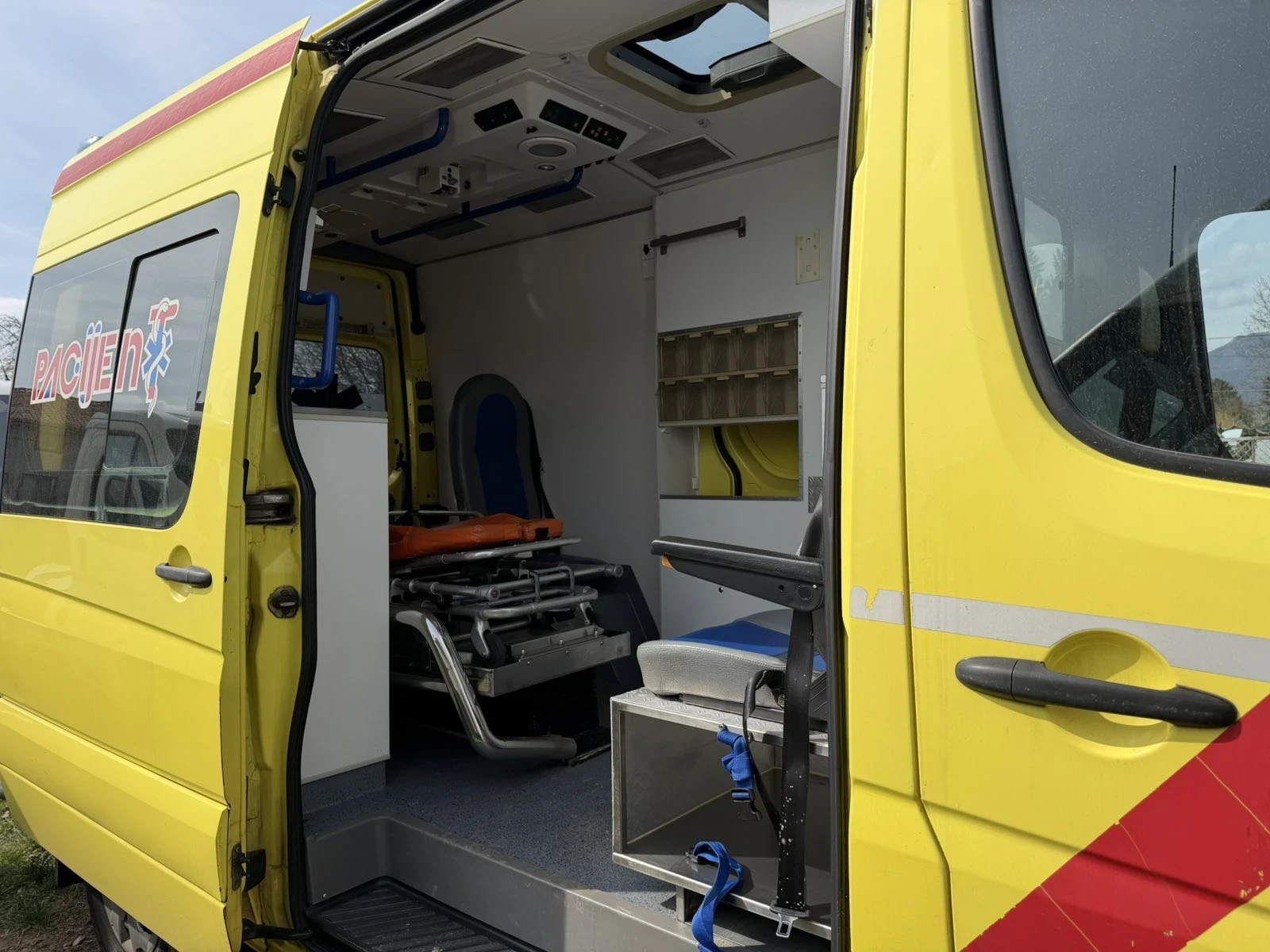 Mercedes-Benz Sprinter 318 V6 МОТОР автомат, линейка, снимка 13 - Бусове и автобуси - 54036263