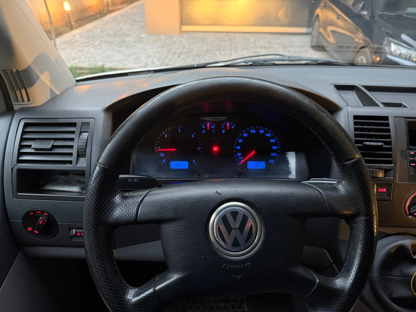 VW Transporter Transporter, снимка 15 - Бусове и автобуси - 56247323