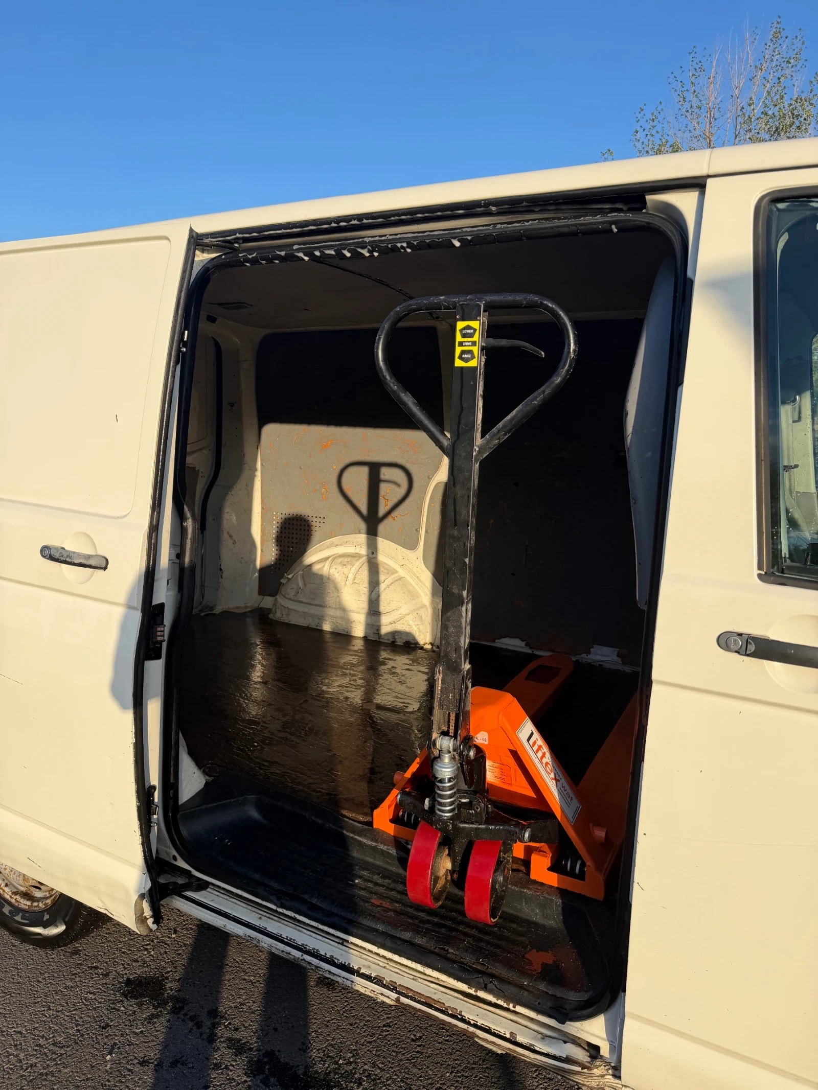 VW Transporter Transporter, снимка 9 - Бусове и автобуси - 56247323
