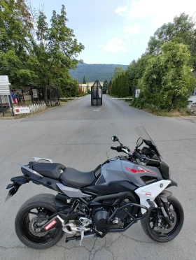     Yamaha Mt-09 TRACER