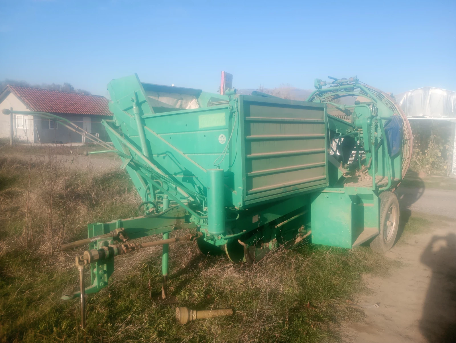Друг вид Български Картофокомбайн - изображение 2
