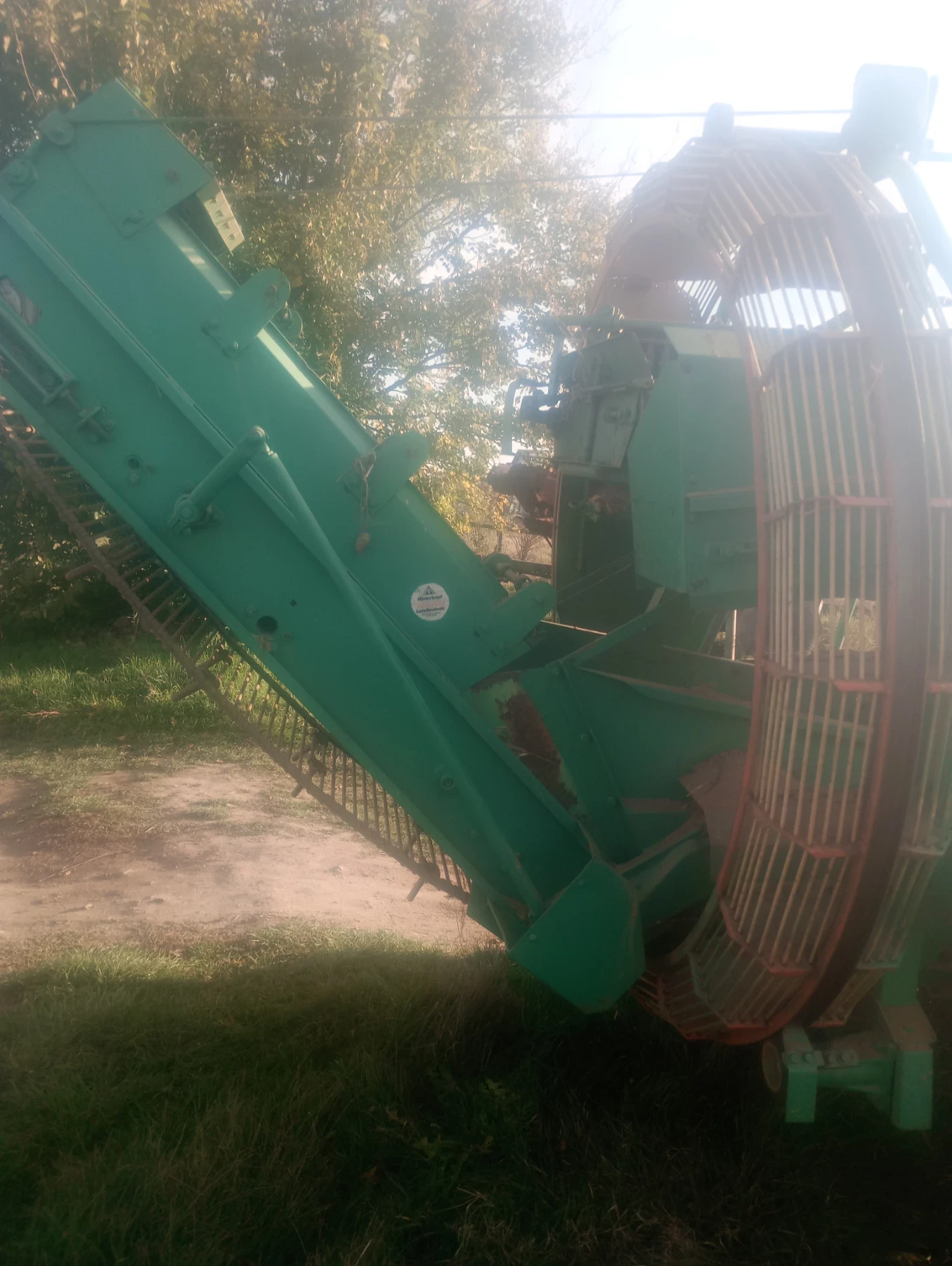 Друг вид Български Картофокомбайн - изображение 3