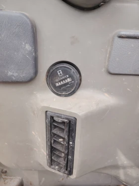 Багер New Holland E70SR, снимка 9