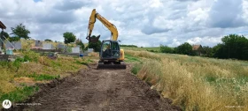 Багер New Holland E70SR, снимка 2