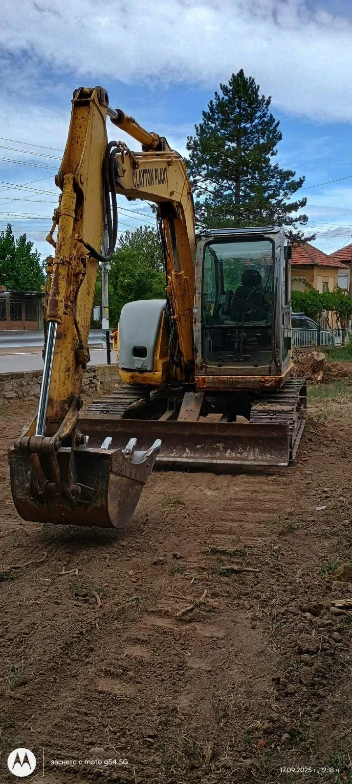 Багер New Holland E70SR, снимка 11 - Индустриална техника - 55836380