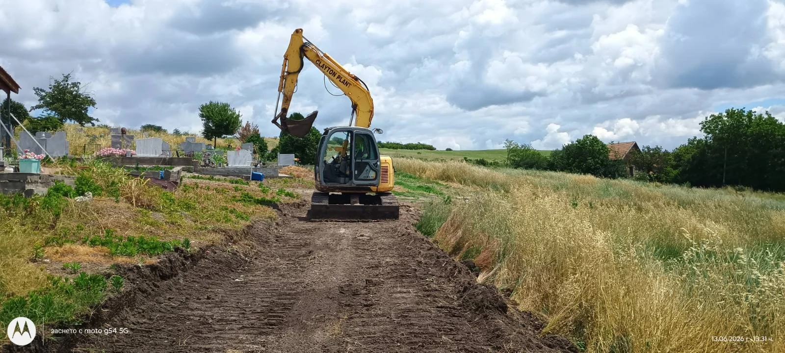 Багер New Holland E70SR, снимка 2 - Индустриална техника - 55836380