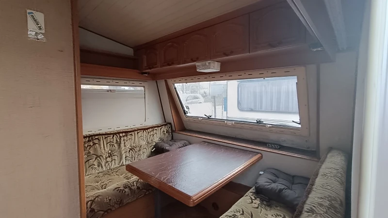 Каравана Hobby Classic 450, снимка 3 - Каравани и кемпери - 52634745