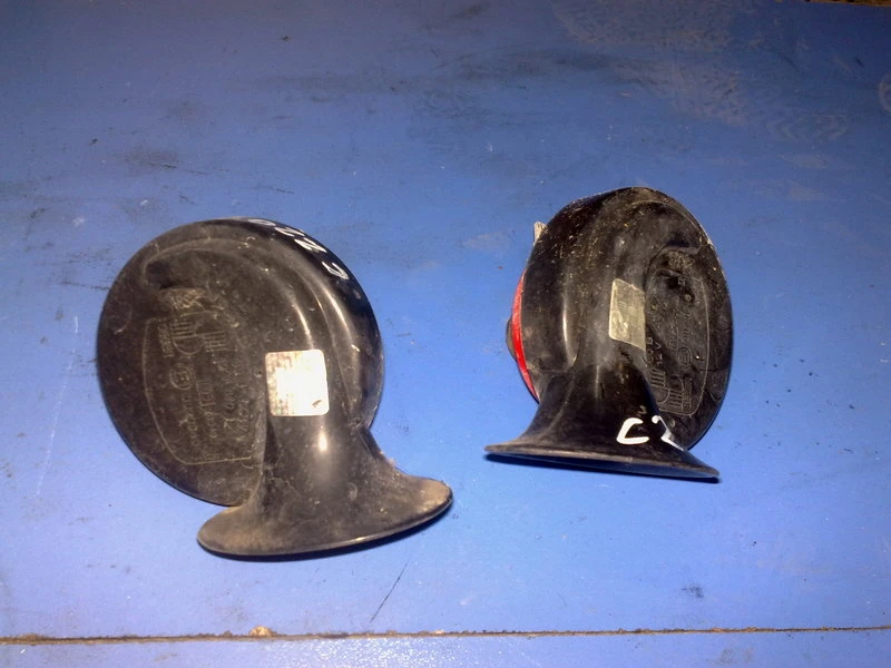 Клаксон за Мерцедес Ц-класа 