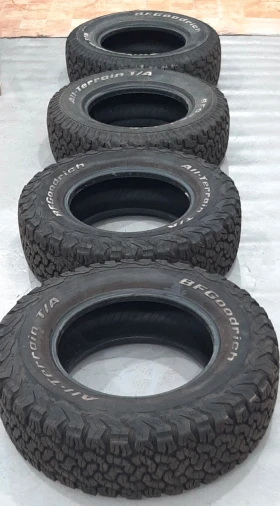 Гуми Всесезонни 245/70R16, снимка 1 - Гуми и джанти - 48543678