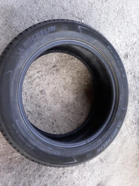 Гуми Летни 225/50R18, снимка 5 - Гуми и джанти - 49313087