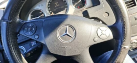 Mercedes-Benz C 200 1975, снимка 10