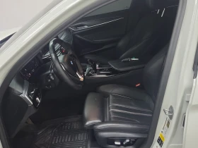 BMW 530 xDrive Luxury | Панорама | Кожа | Keyless | , снимка 7
