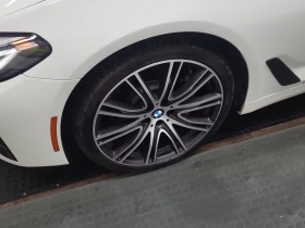 BMW 530 xDrive Luxury | Панорама | Кожа | Keyless | , снимка 8