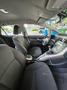 Toyota Auris 2.2 DCat, снимка 11