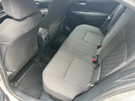 Обява за продажба на Toyota Corolla 1.8 CVT Executive Hybrid- ГАРАНЦИЯ ~36 500 лв. - изображение 5