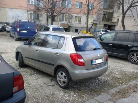 Skoda Fabia * * КЛИМАТИК* *  - 2811 € / 5497.84 лв. - 25739336 4