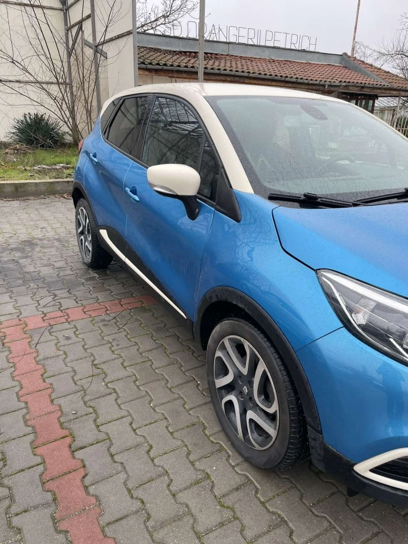 Renault Captur, снимка 3 - Автомобили и джипове - 43982892