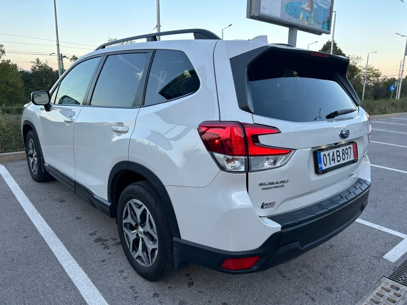 Subaru Forester 2.5 PREMIUM 4x4 KEYLESS/CAR PLAY 40000km, снимка 6 - Автомобили и джипове - 47388335