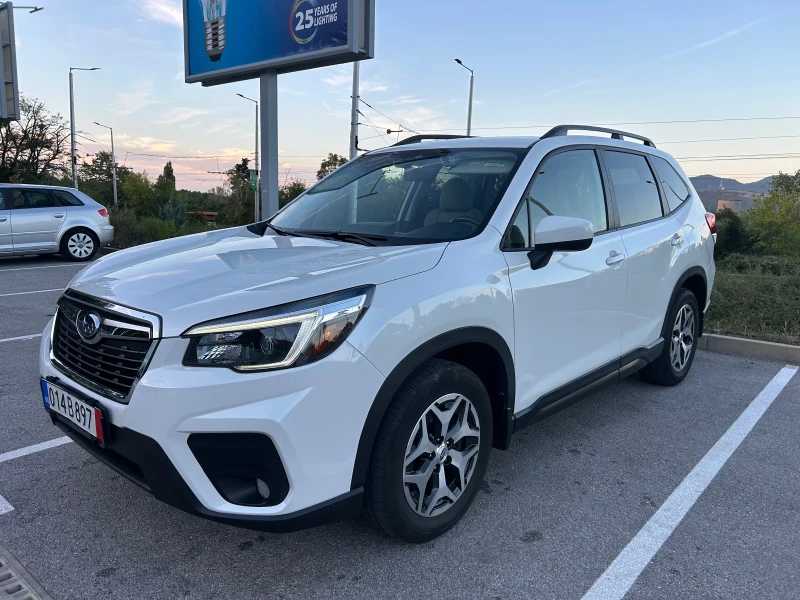 Subaru Forester 2.5 PREMIUM 4x4 KEYLESS/CAR PLAY 40000km, снимка 1 - Автомобили и джипове - 47388335