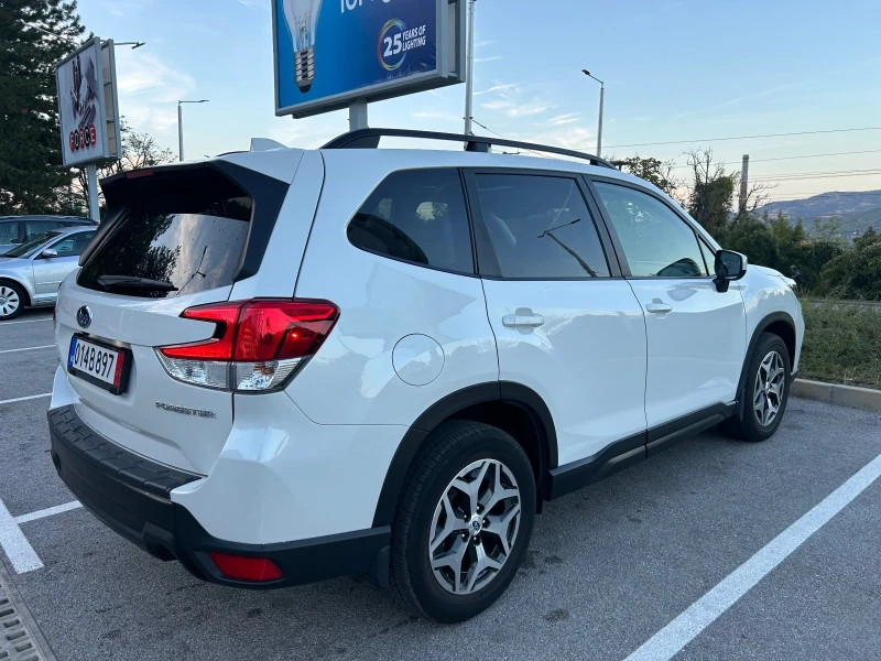 Subaru Forester 2.5 PREMIUM 4x4 KEYLESS/CAR PLAY 40000km, снимка 8 - Автомобили и джипове - 47388335