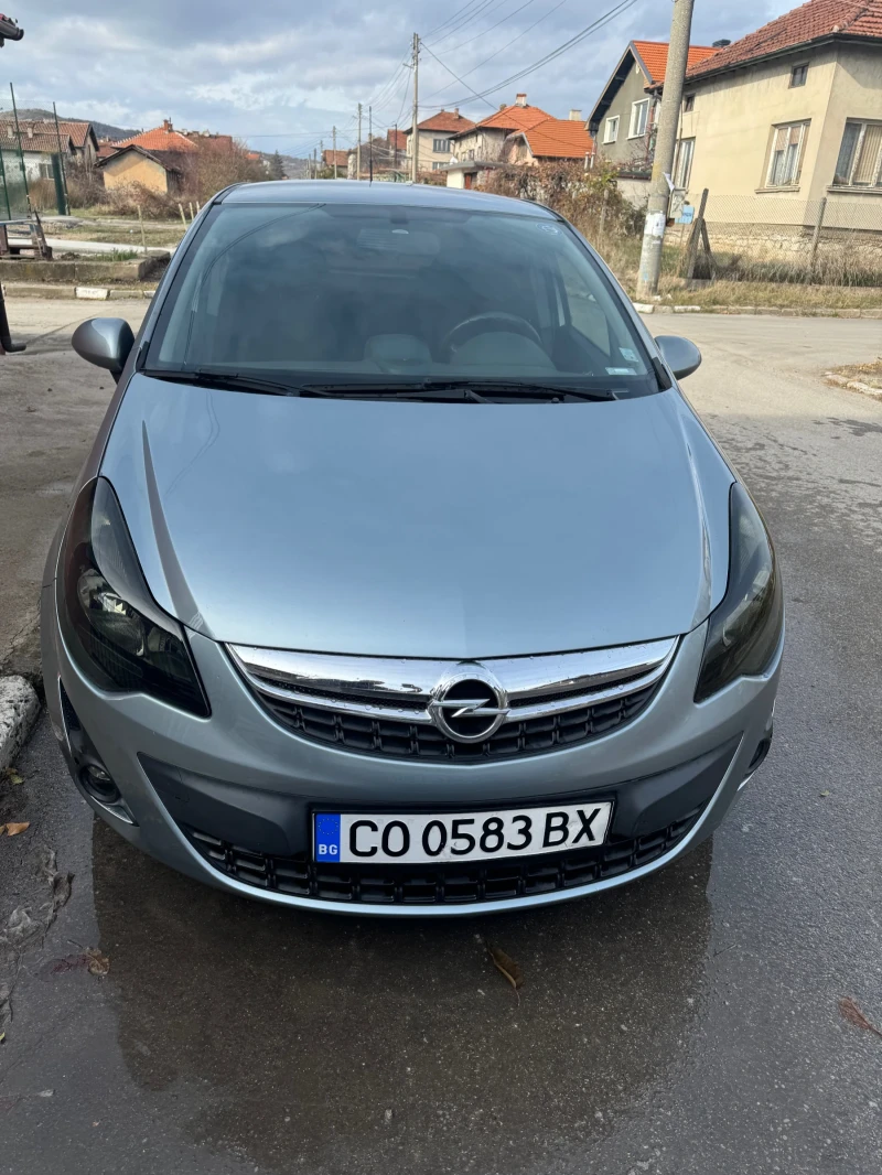 Opel Corsa  D Фабрична газ, снимка 1 - Автомобили и джипове - 48112671