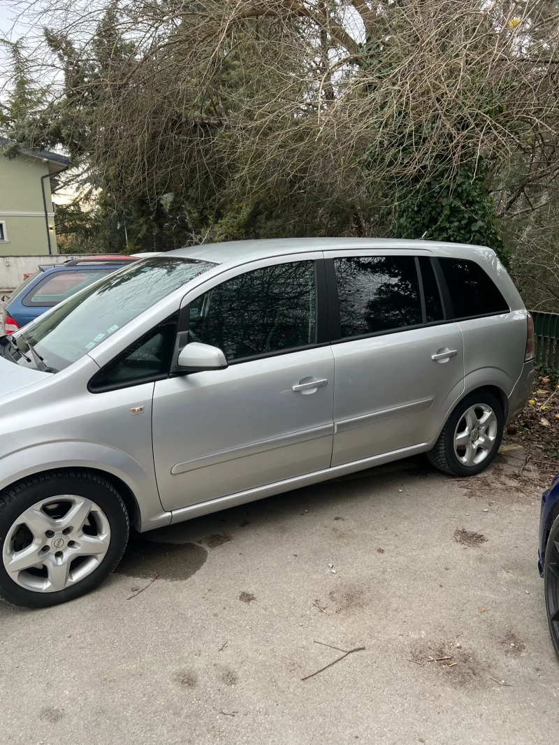 Opel Zafira 1.9ctdi, снимка 3 - Автомобили и джипове - 48540626