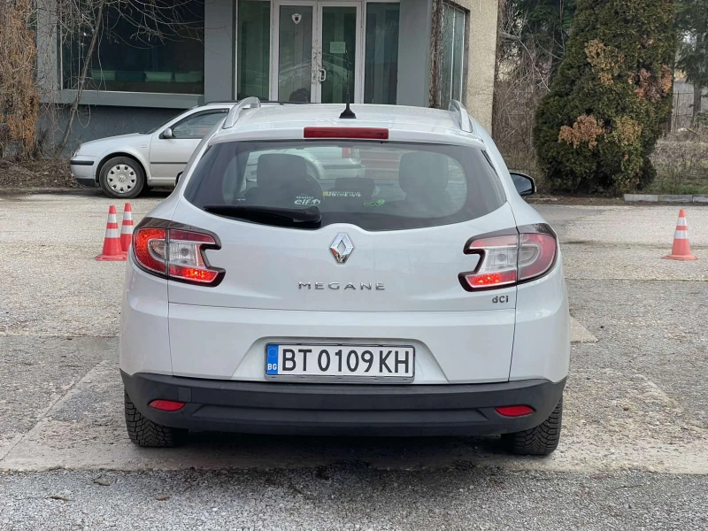 Renault Megane, снимка 3 - Автомобили и джипове - 48811541