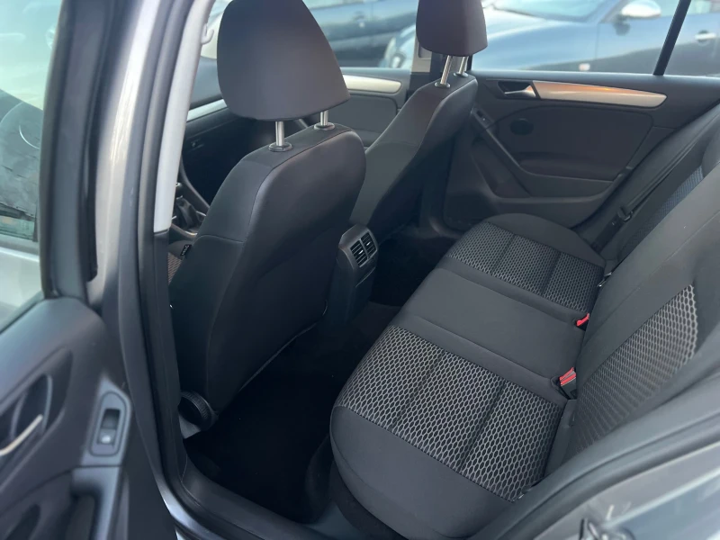 VW Golf 2.0TDi//KLIMATRONIK , снимка 15 - Автомобили и джипове - 48958655