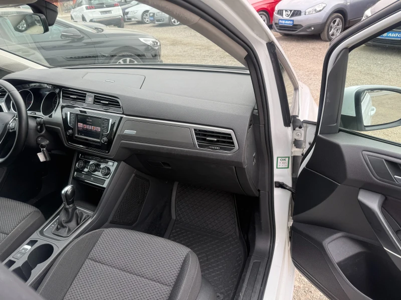 VW Touran 2.0TDI-150-к.с-DSG(АВТОМАТИК) city safety, снимка 14 - Автомобили и джипове - 48979273