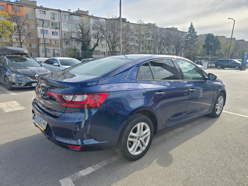 Renault Megane 1.3 Tce, снимка 5 - Автомобили и джипове - 49908761