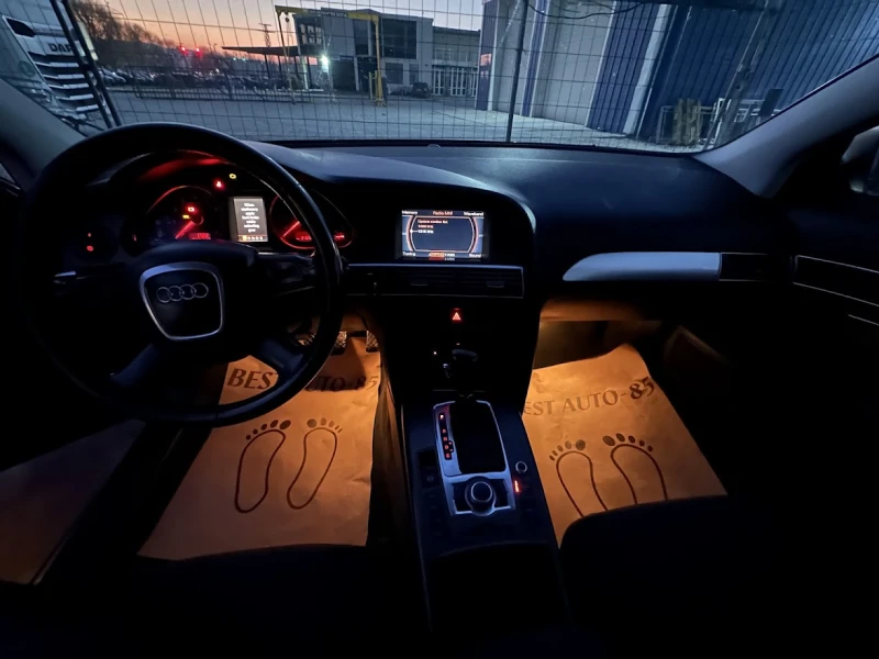 Audi A6 бензин, автомат, снимка 4 - Автомобили и джипове - 52702782