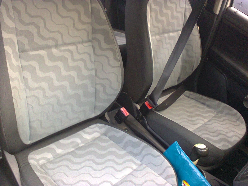 Skoda Fabia * * КЛИМАТИК* * , снимка 8 - Автомобили и джипове - 53106918