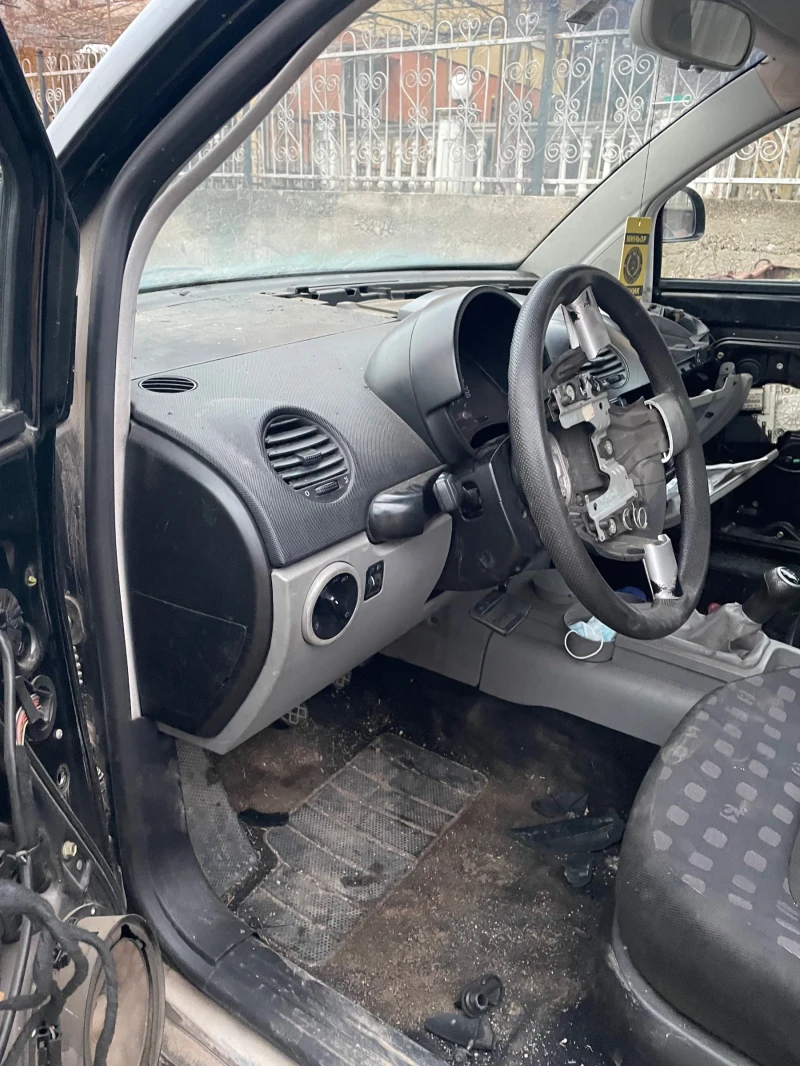 VW New beetle 1.9TDI, снимка 5 - Автомобили и джипове - 53184256