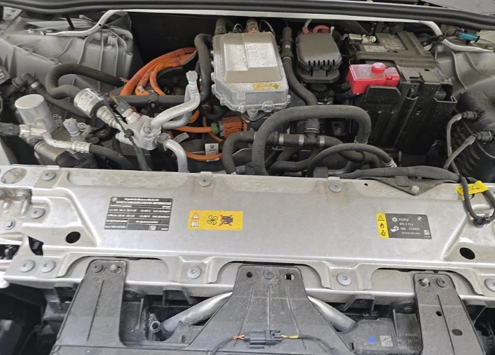 BMW iX, снимка 13 - Автомобили и джипове - 54743537