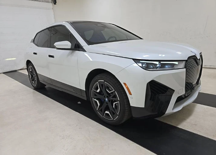 BMW iX, снимка 3 - Автомобили и джипове - 54743537