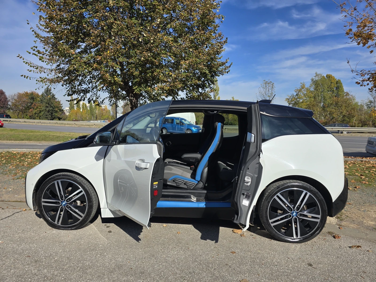 BMW i3 120Ah - изображение 6