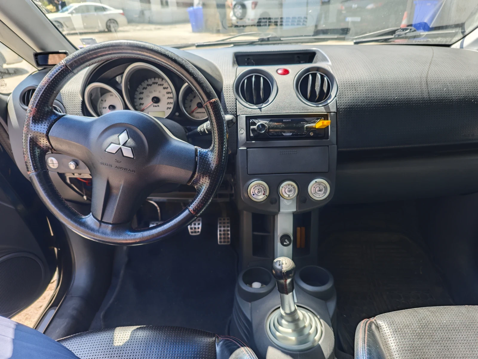 Mitsubishi Colt Czt - изображение 9