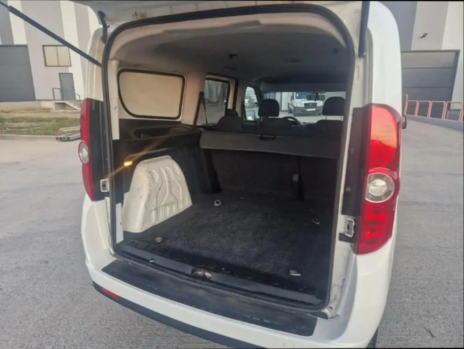 Fiat Doblo 1, 6 Mjet - изображение 5