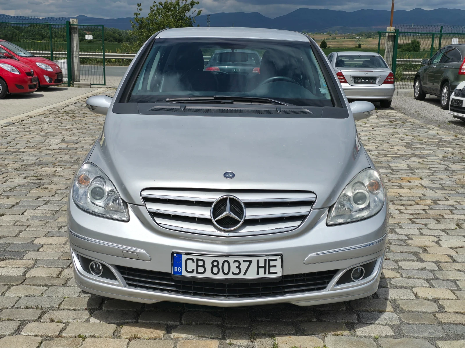 Mercedes-Benz B 180 CDI ОБСЛУЖЕН ВСИЧКО ПЛАТЕНО - изображение 2