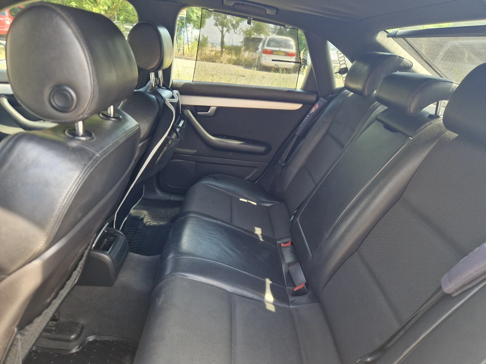 Audi A4  2.0TDI 140 кс quattro S-Line - изображение 10