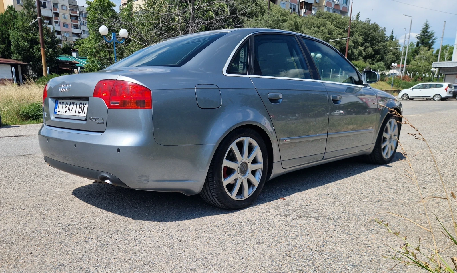Audi A4  2.0TDI 140 кс quattro S-Line - изображение 5