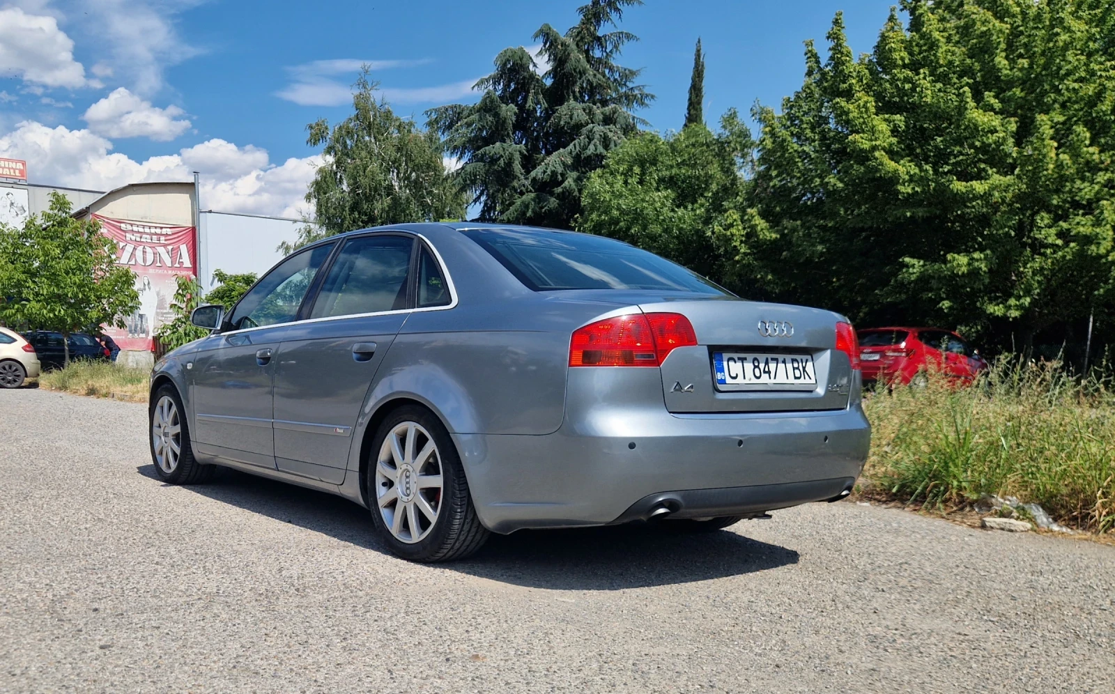 Audi A4  2.0TDI 140 кс quattro S-Line - изображение 4
