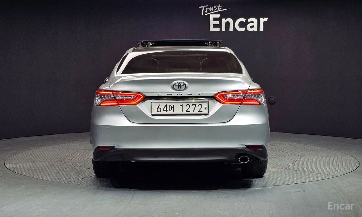 Toyota Camry  - изображение 4